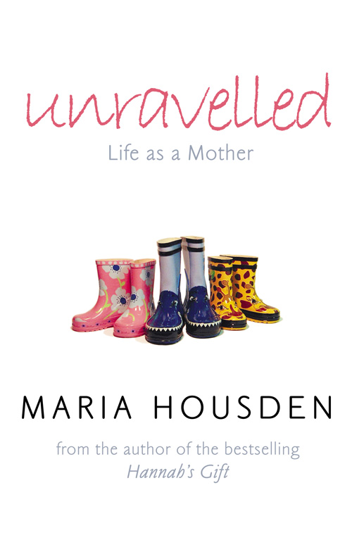 Обложка книги «Unravelled: Life as a Mother»