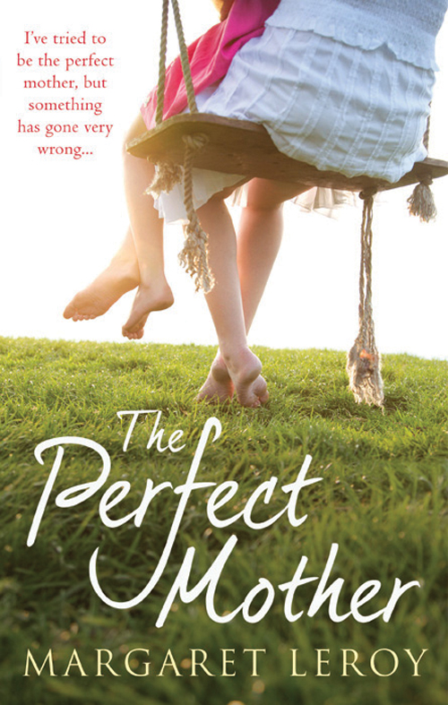 Обложка книги «The Perfect Mother»