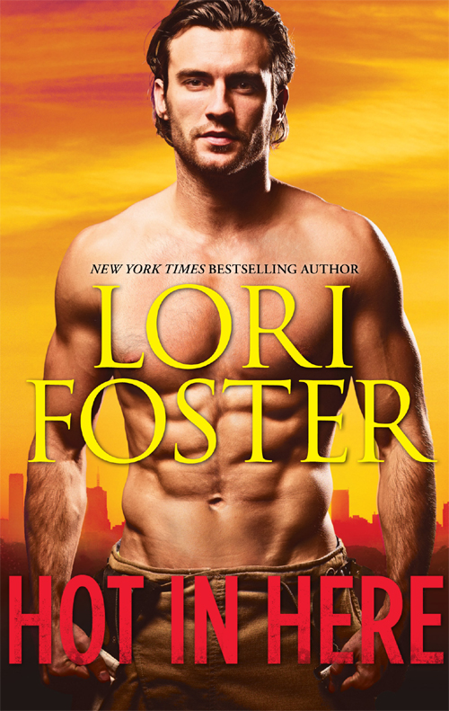 Обложка книги «Hot in Here: Uncovered / Tailspin / An Honorable Man»