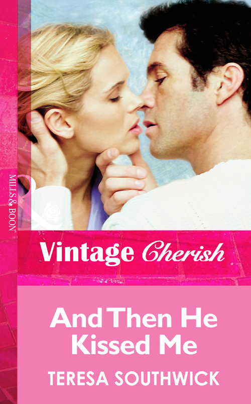 Обложка книги «And Then He Kissed Me»