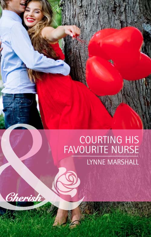 Обложка книги «Courting His Favourite Nurse»