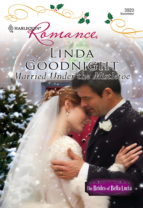 Обложка книги «Married Under The Mistletoe»