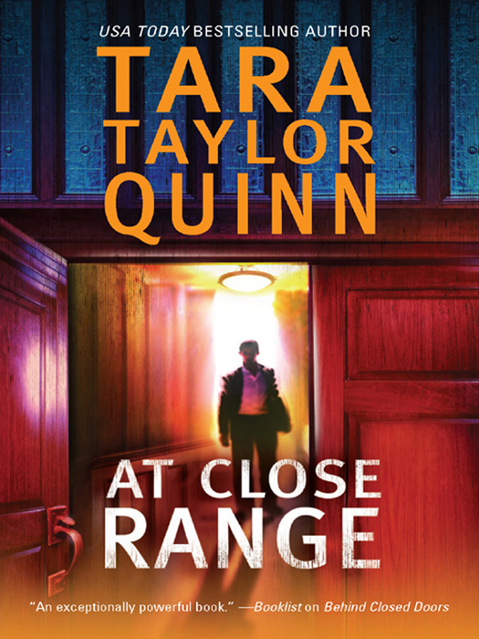 Обложка книги «At Close Range»