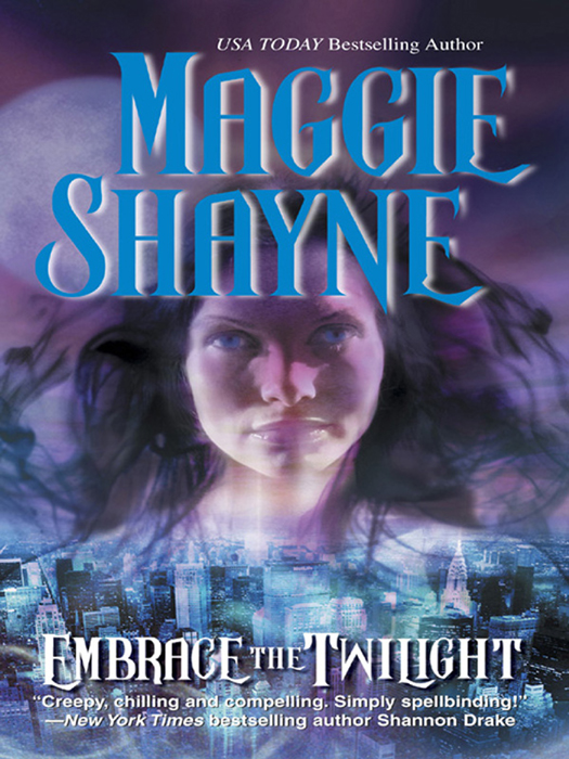 Обложка книги «Embrace The Twilight»
