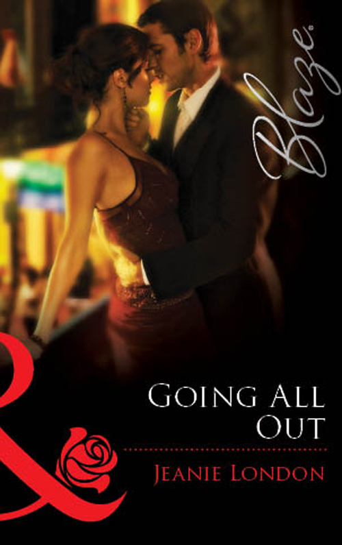 Обложка книги «Going All Out»