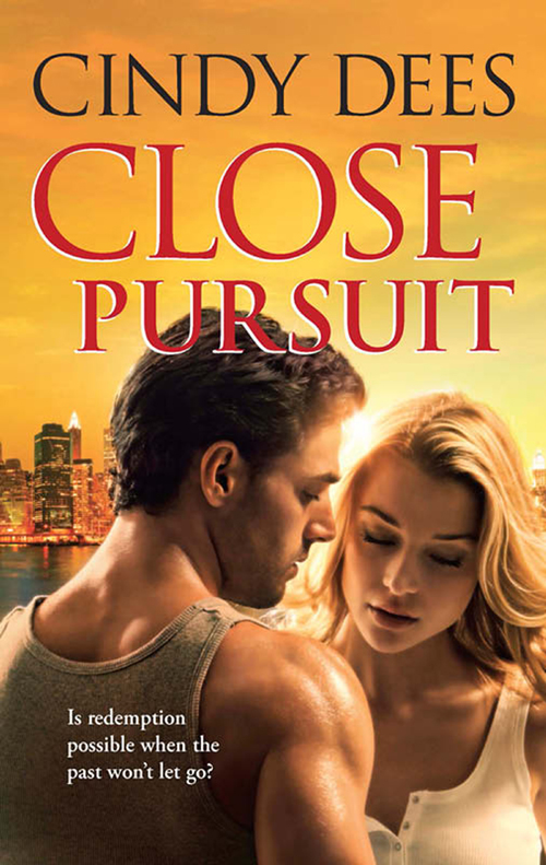Обложка книги «Close Pursuit»