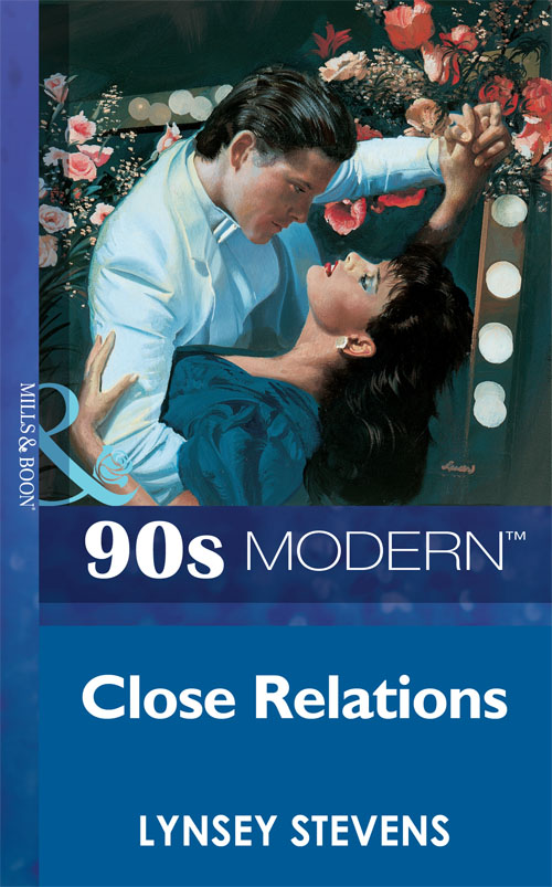 Обложка книги «Close Relations»