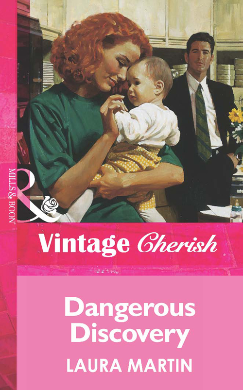 Обложка книги «Dangerous Discovery»