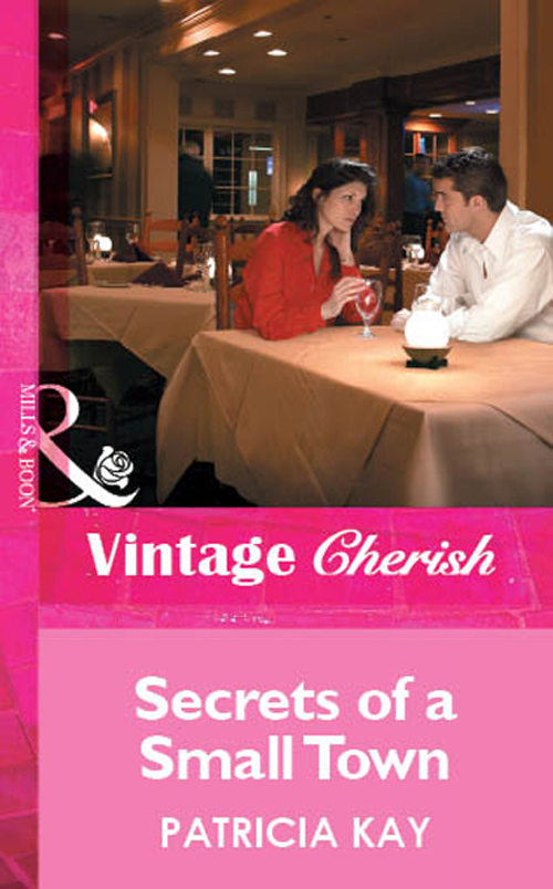 Обложка книги «Secrets of a Small Town»