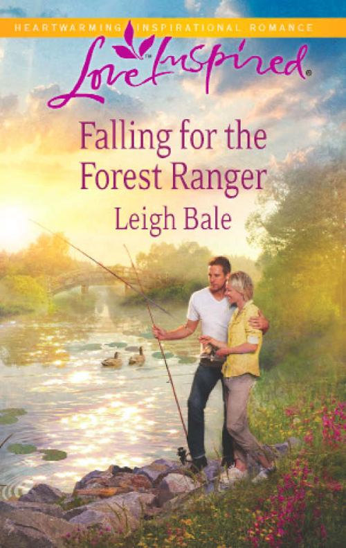 Обложка книги «Falling for the Forest Ranger»