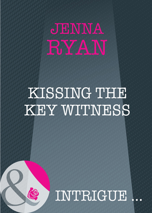 Обложка книги «Kissing the Key Witness»