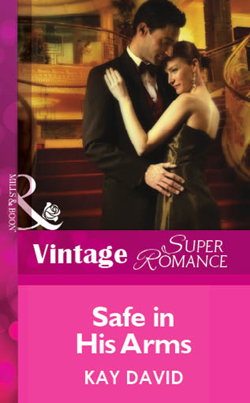 Обложка книги «Safe In His Arms»