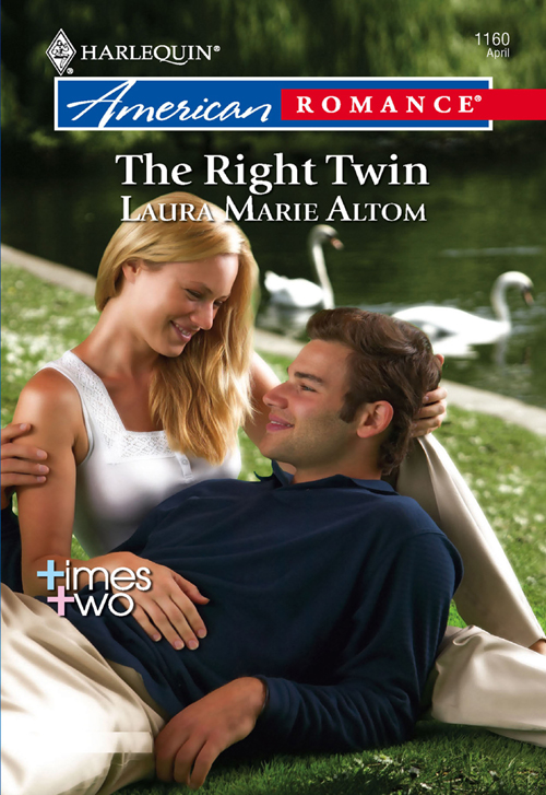 Обложка книги «The Right Twin»
