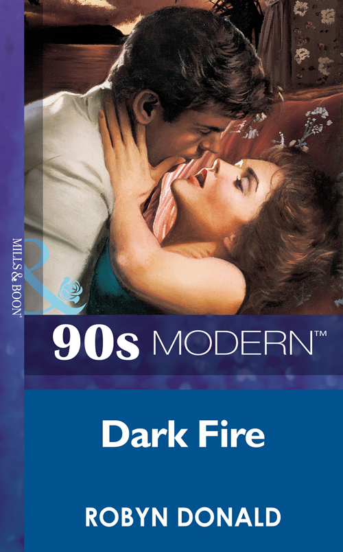 Обложка книги «Dark Fire»