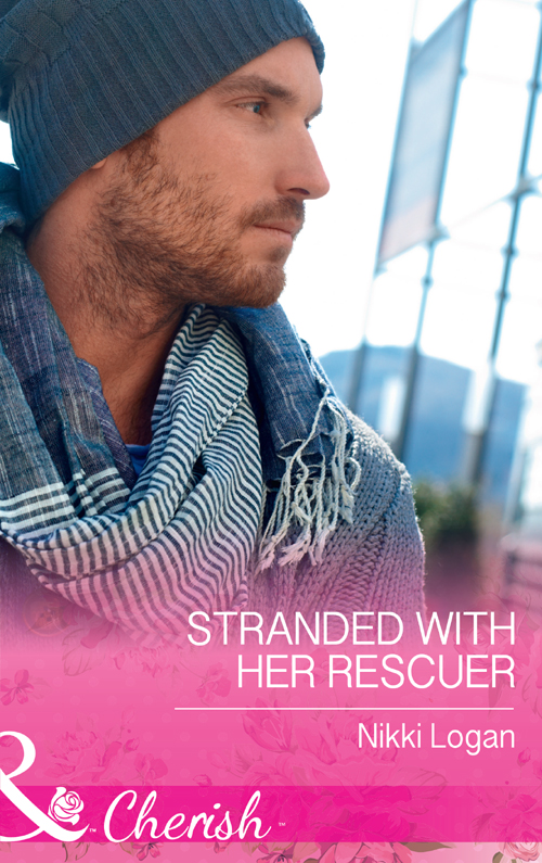 Обложка книги «Stranded With Her Rescuer»
