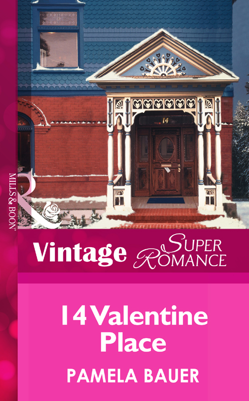 Обложка книги «15 Valentine Place»
