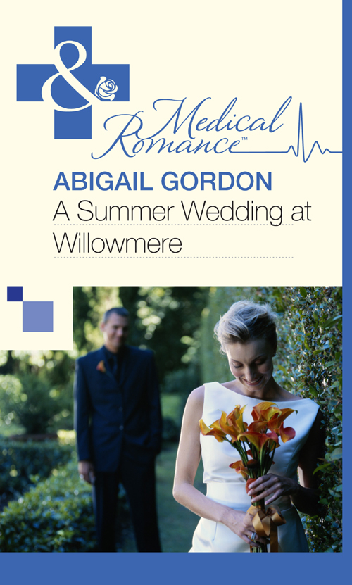 Обложка книги «A Summer Wedding At Willowmere»