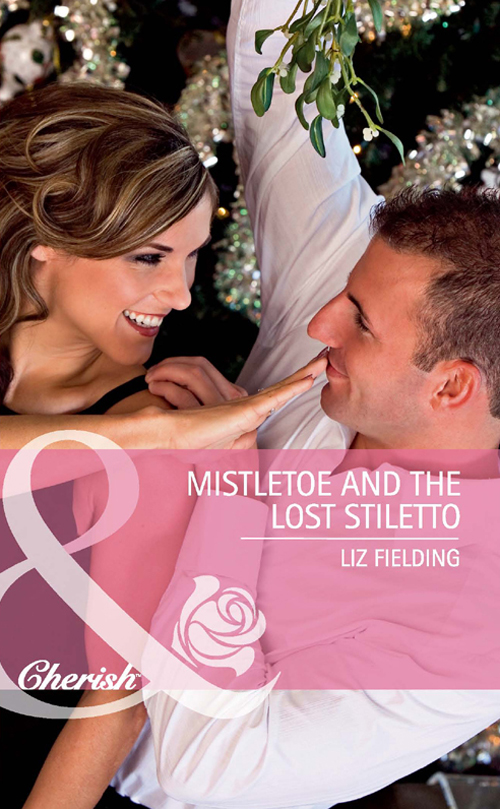 Обложка книги «Mistletoe and the Lost Stiletto»