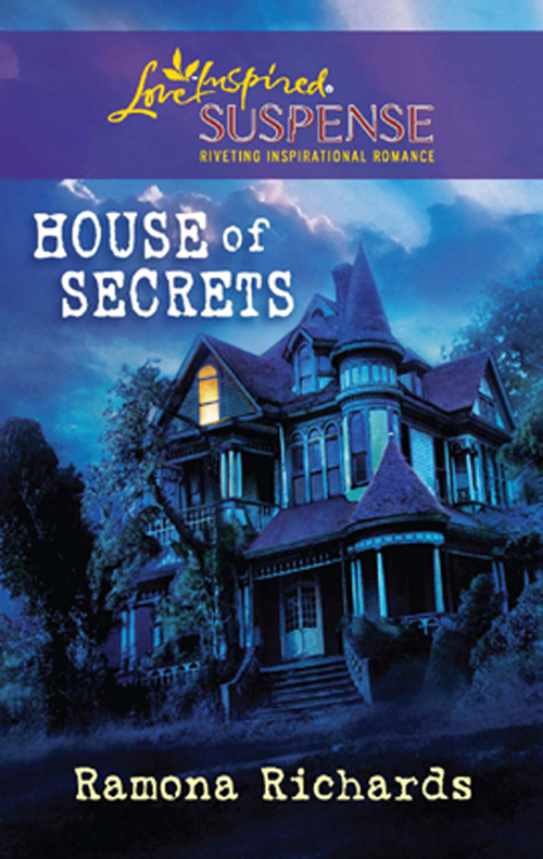 Обложка книги «House of Secrets»