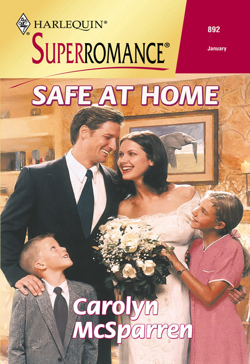 Обложка книги «Safe At Home»