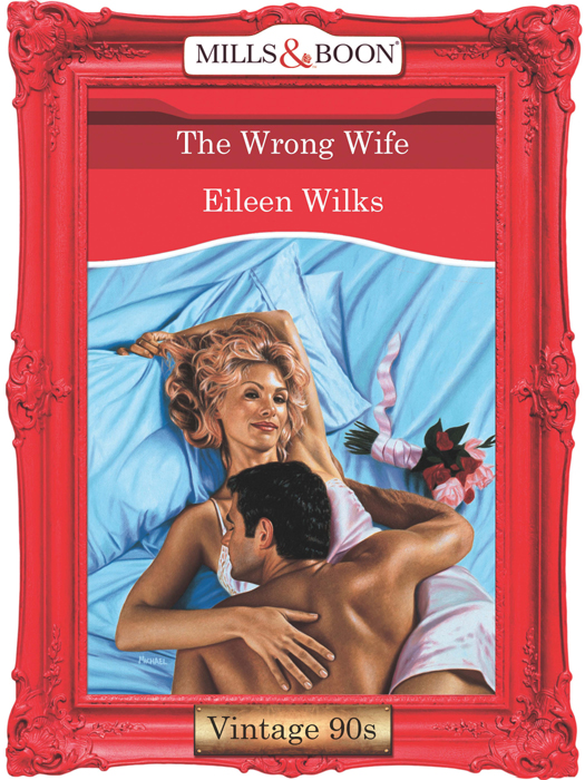 Обложка книги «The Wrong Wife»
