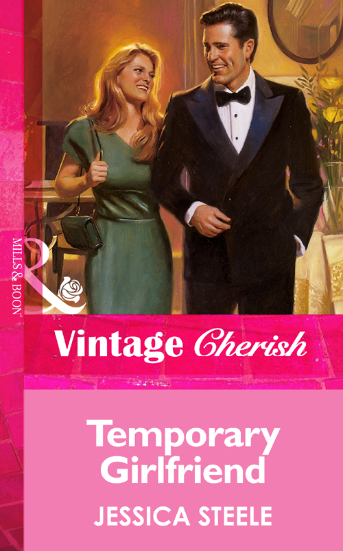 Обложка книги «Temporary Girlfriend»