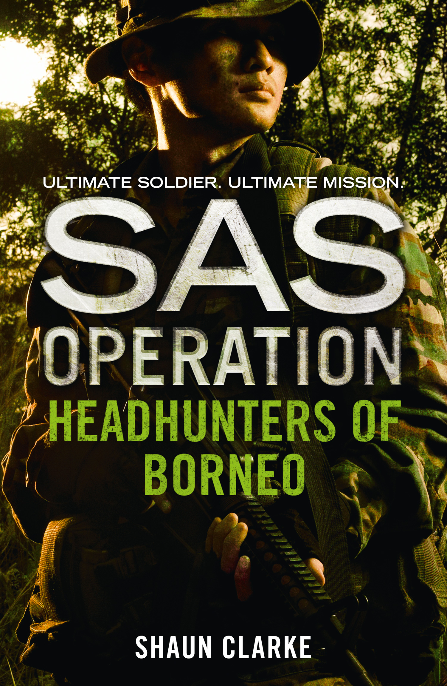 Обложка книги «Headhunters of Borneo»