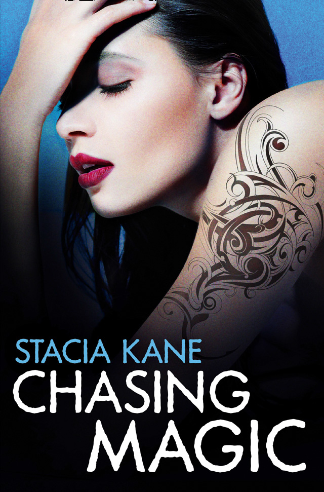 Обложка книги «Chasing Magic»