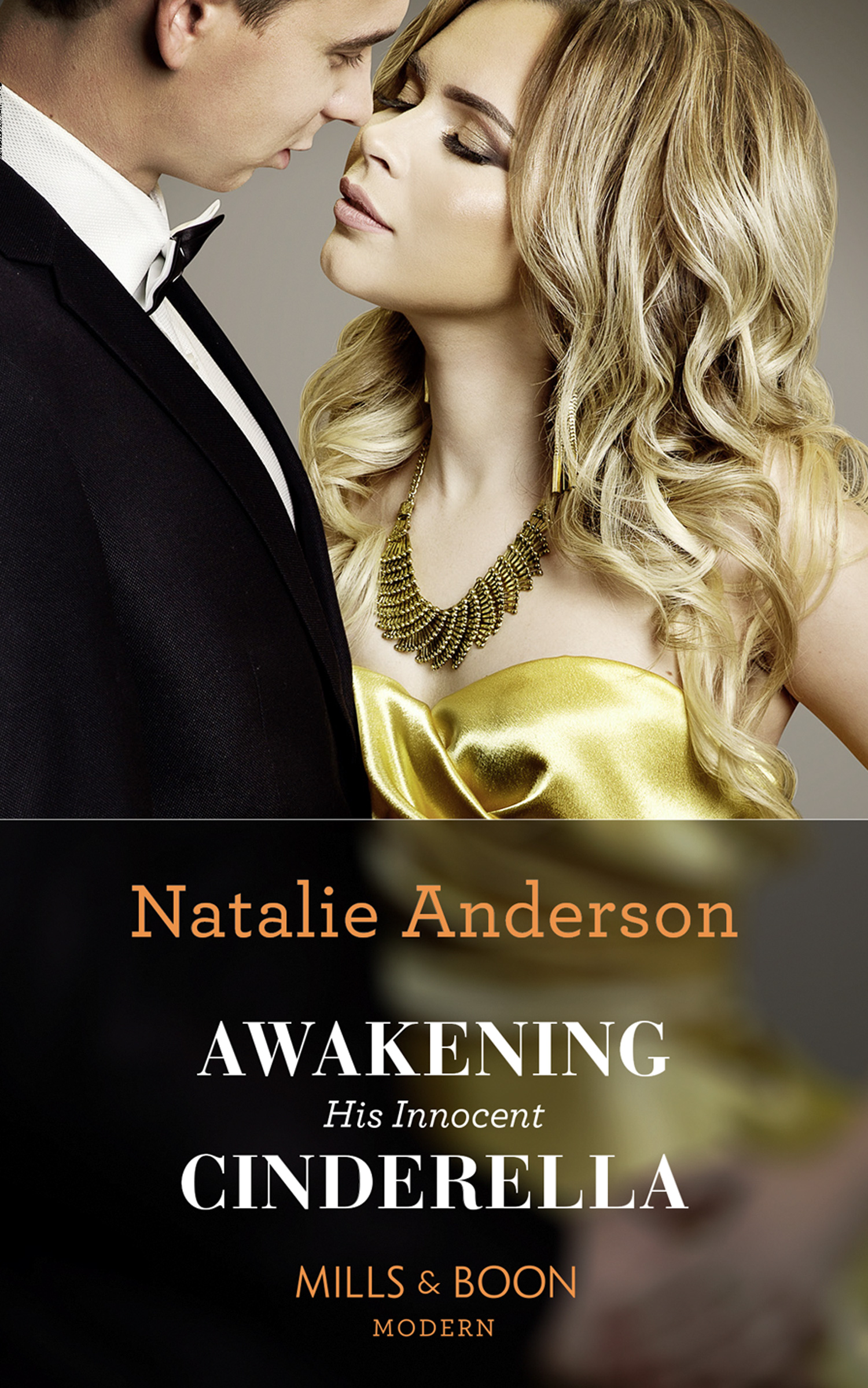 Обложка книги «Awakening His Innocent Cinderella»