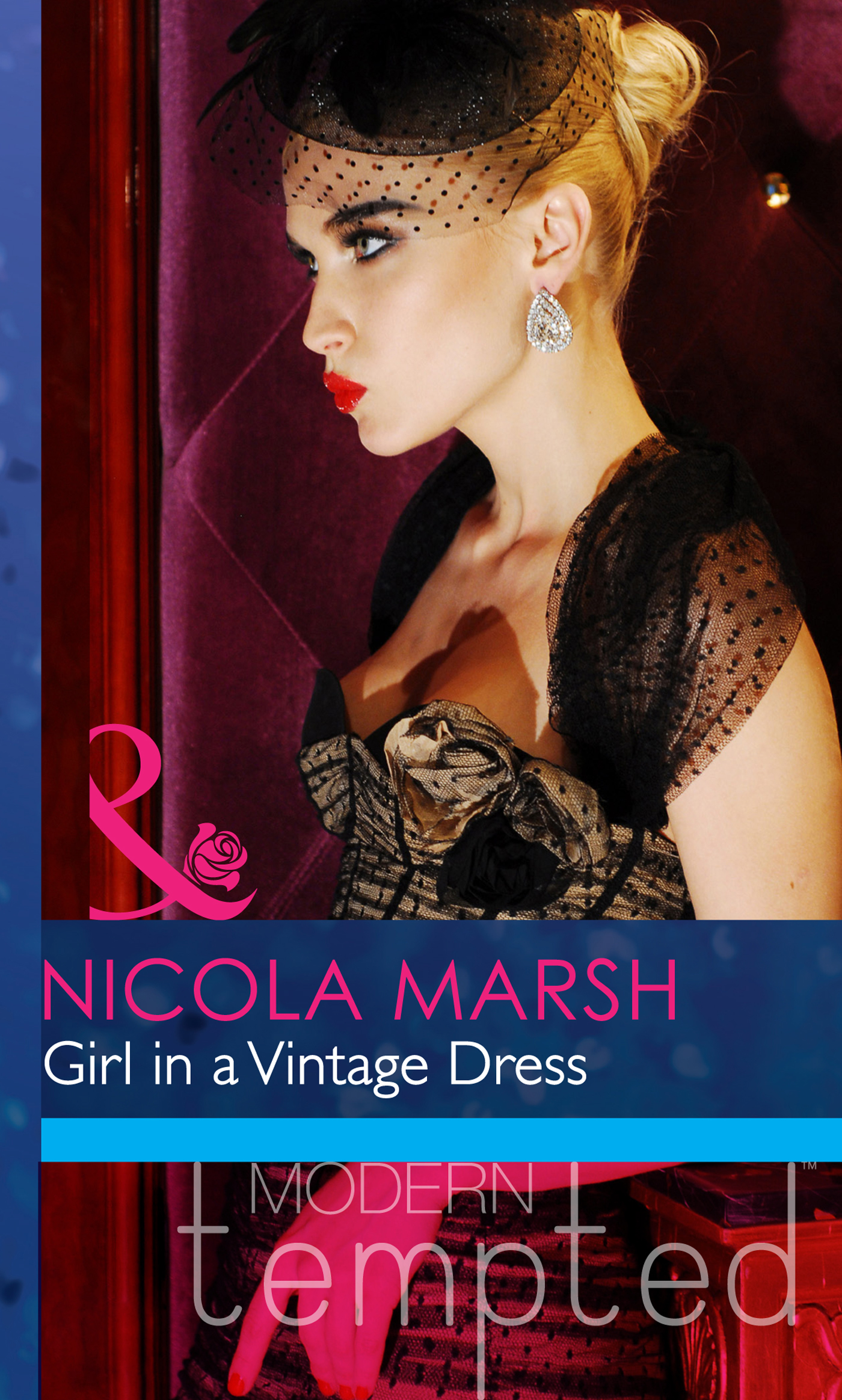 Обложка книги «Girl in a Vintage Dress»
