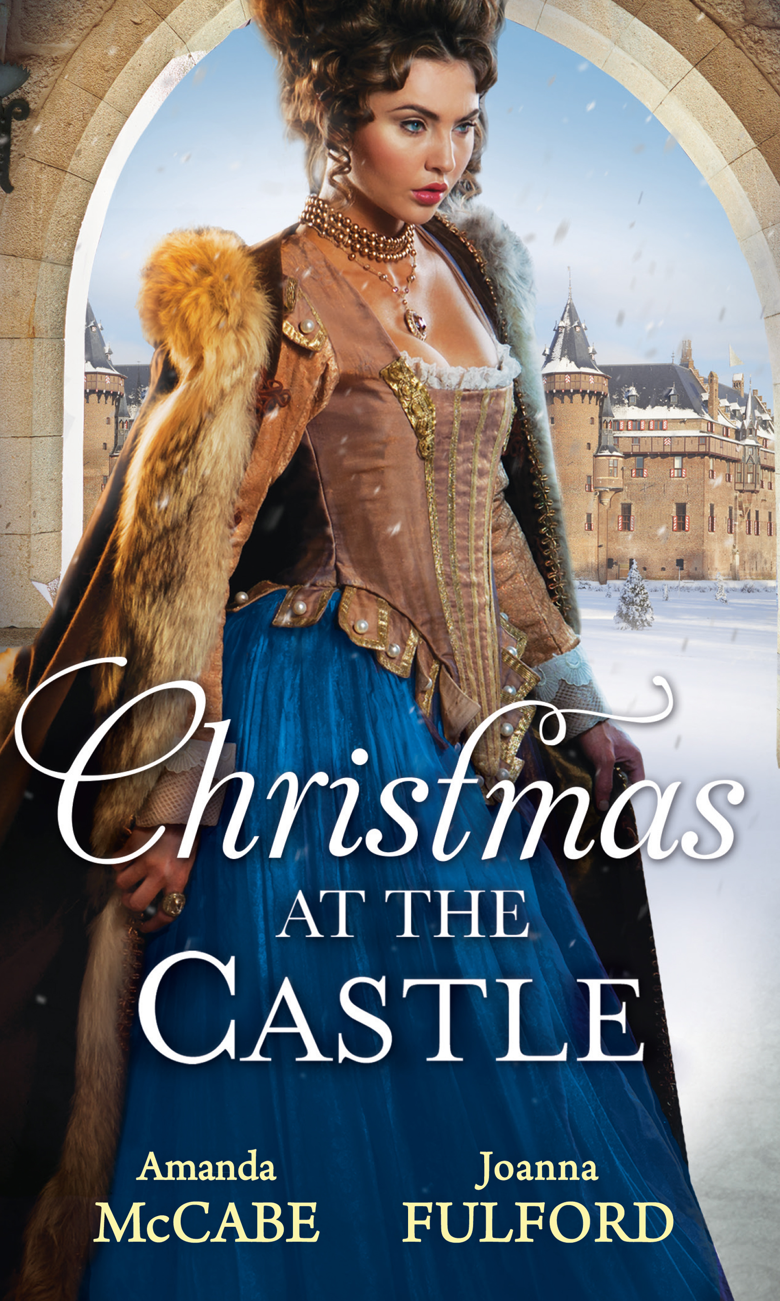 Обложка книги «Christmas At The Castle: Tarnished Rose of the Court / The Laird's Captive Wife»