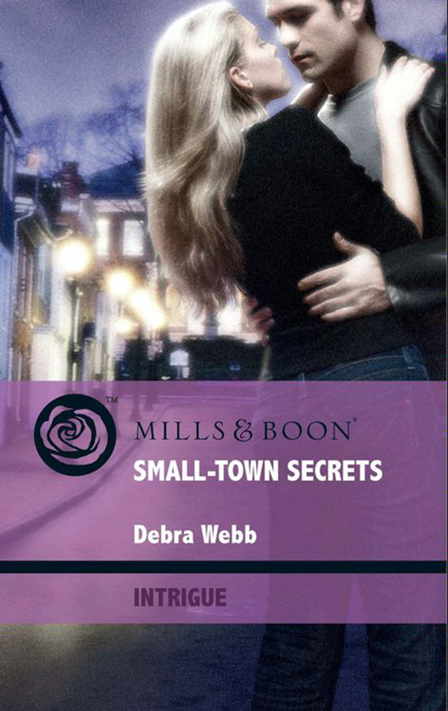 Обложка книги «Small-Town Secrets»