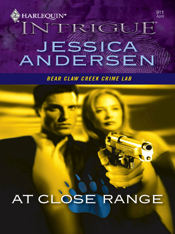 Обложка книги «At Close Range»
