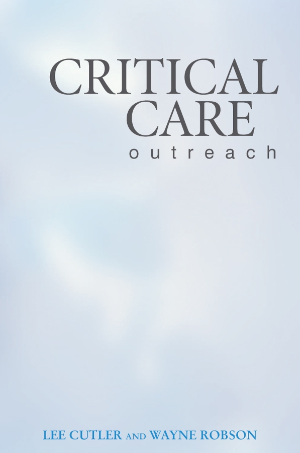 Обложка книги «Critical Care Outreach»