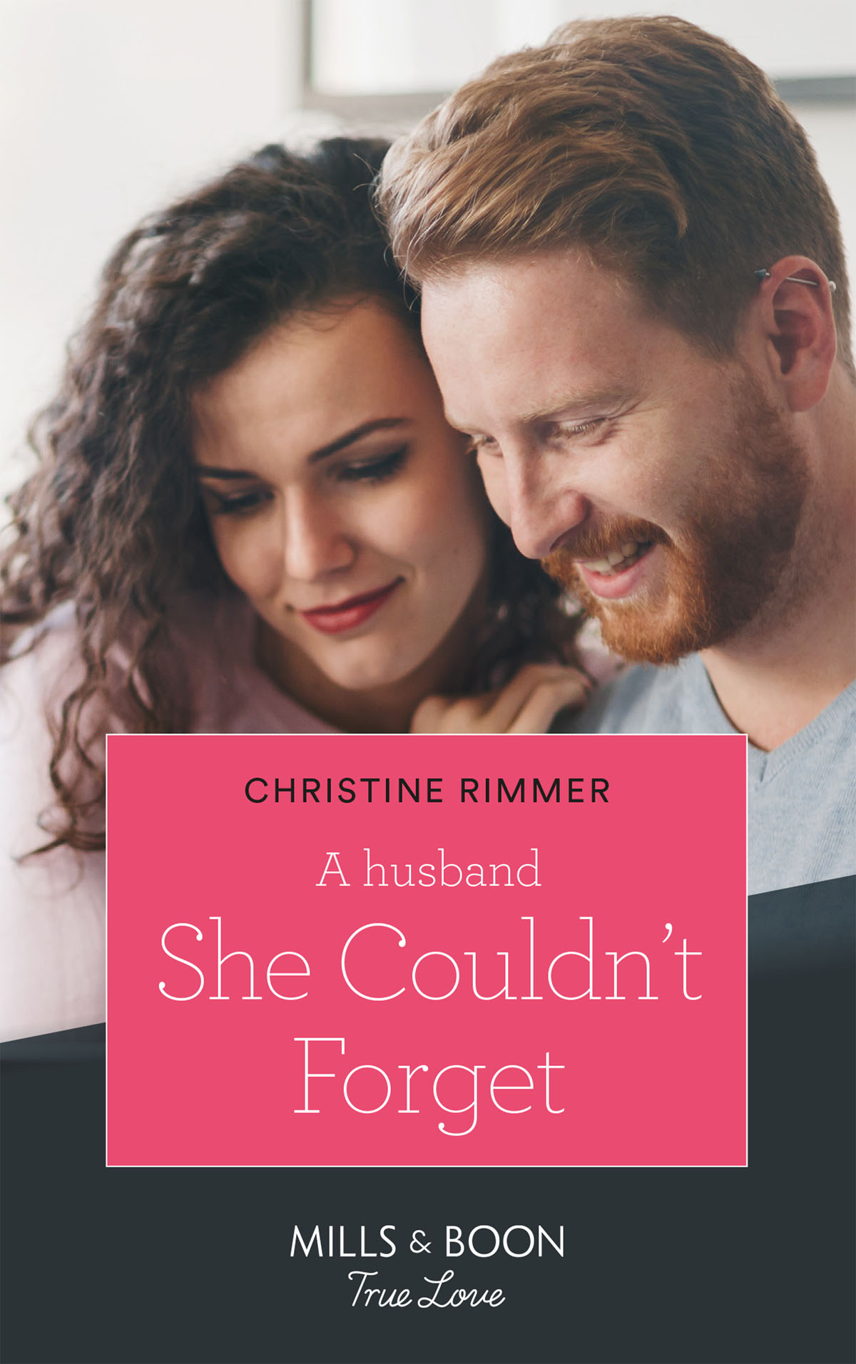 Обложка книги «A Husband She Couldn't Forget»