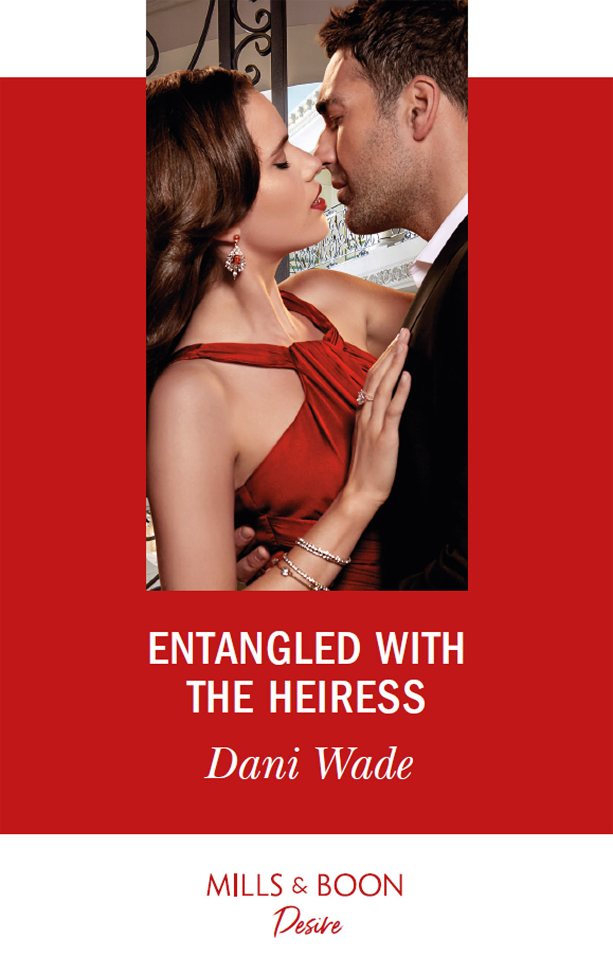 Обложка книги «Entangled With The Heiress»