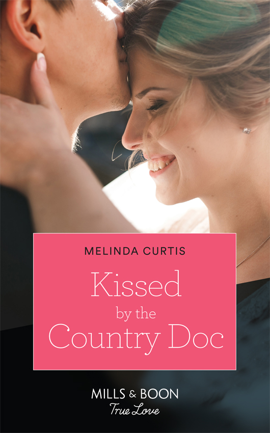 Обложка книги «Kissed By The Country Doc»