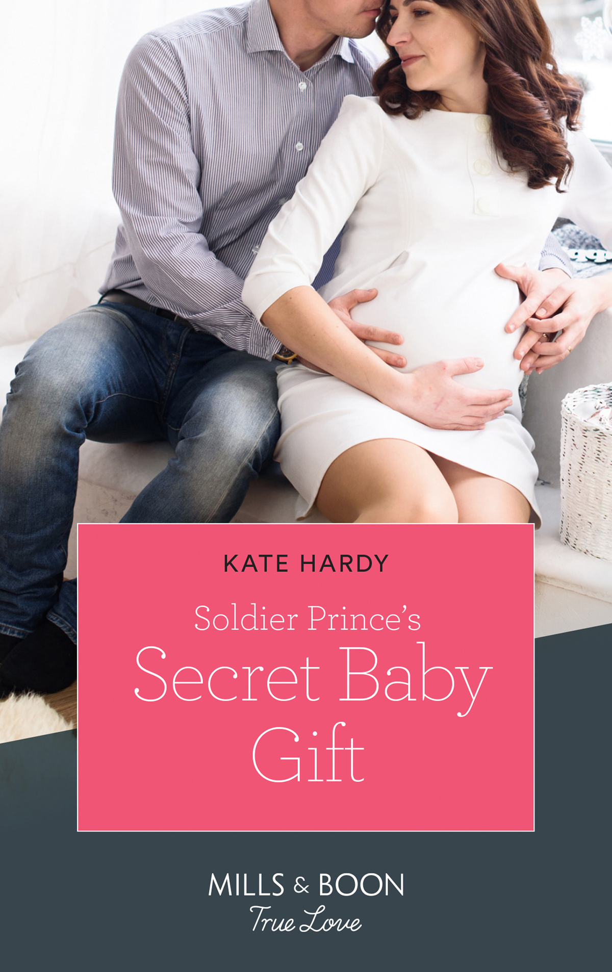 Обложка книги «Soldier Prince's Secret Baby Gift»