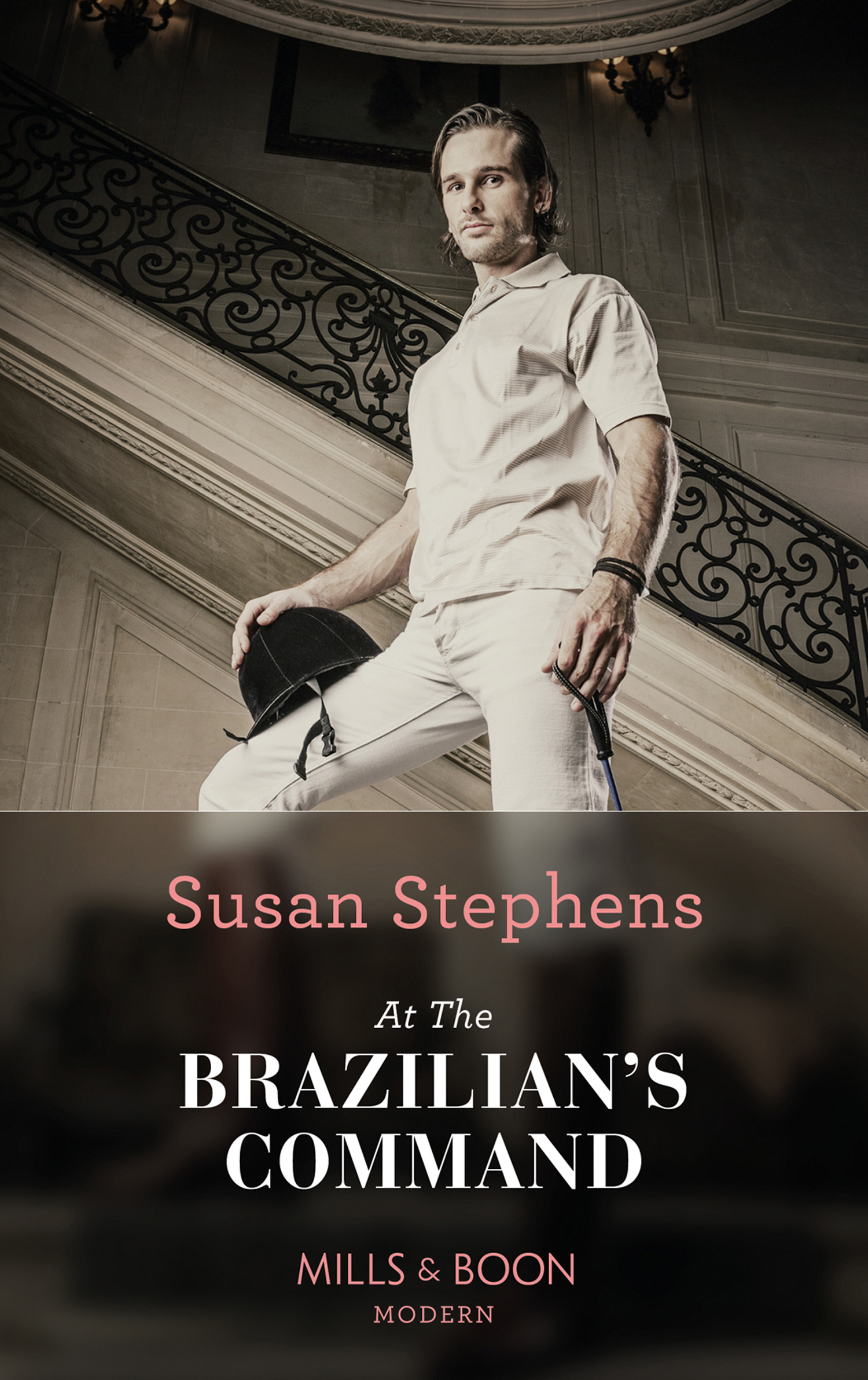 Обложка книги «At the Brazilian's Command»