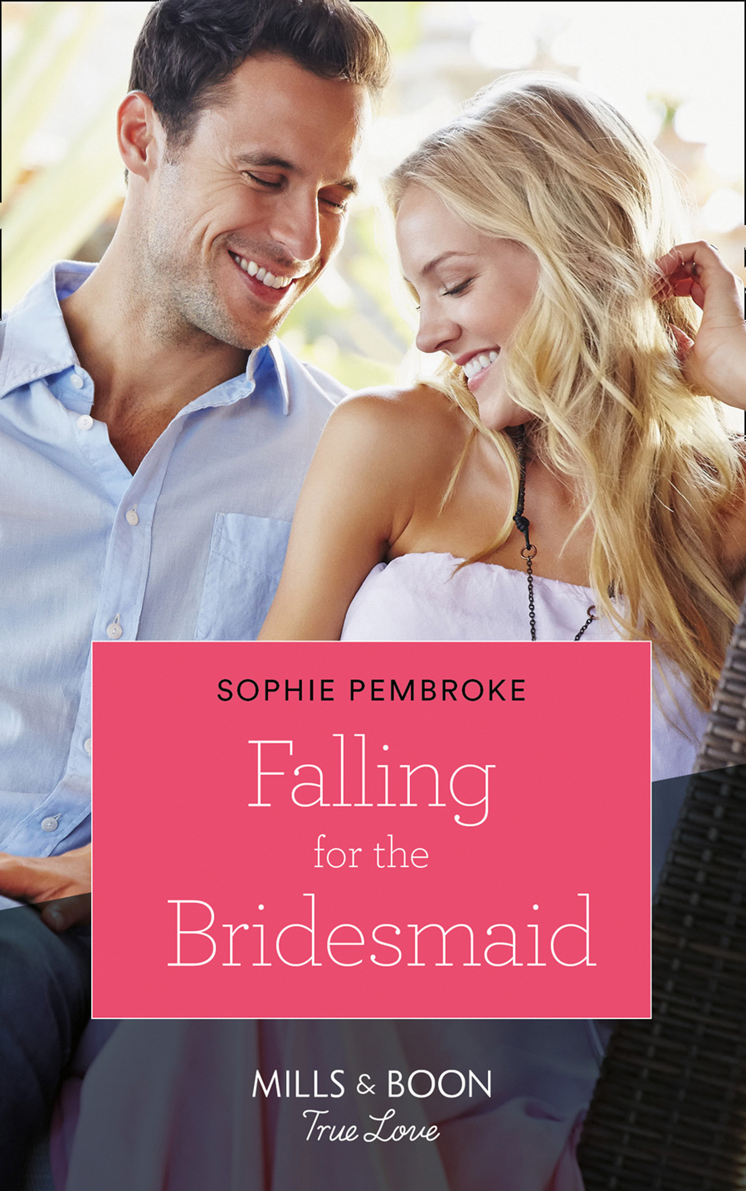 Обложка книги «Falling for the Bridesmaid»