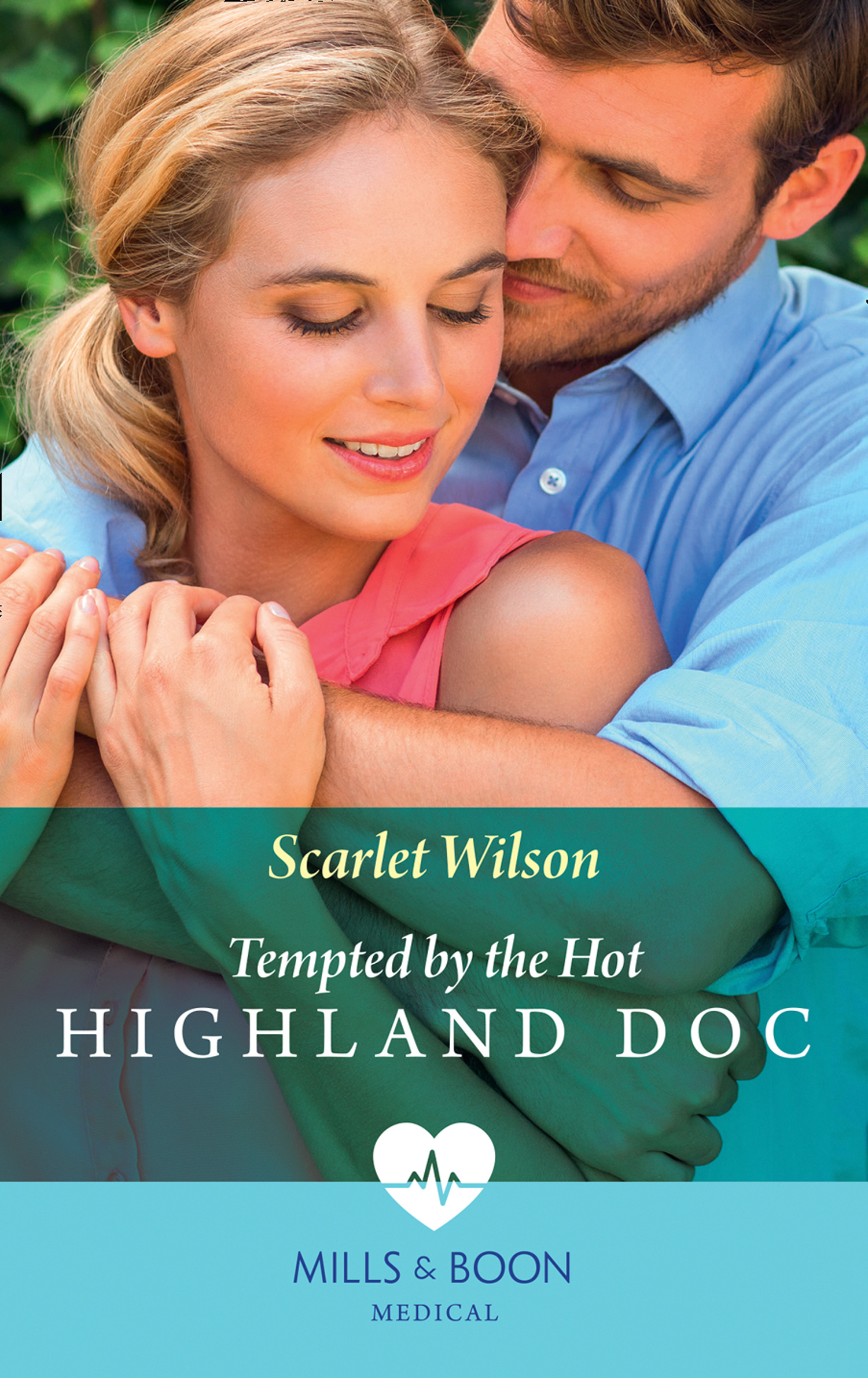 Обложка книги «Tempted By The Hot Highland Doc»
