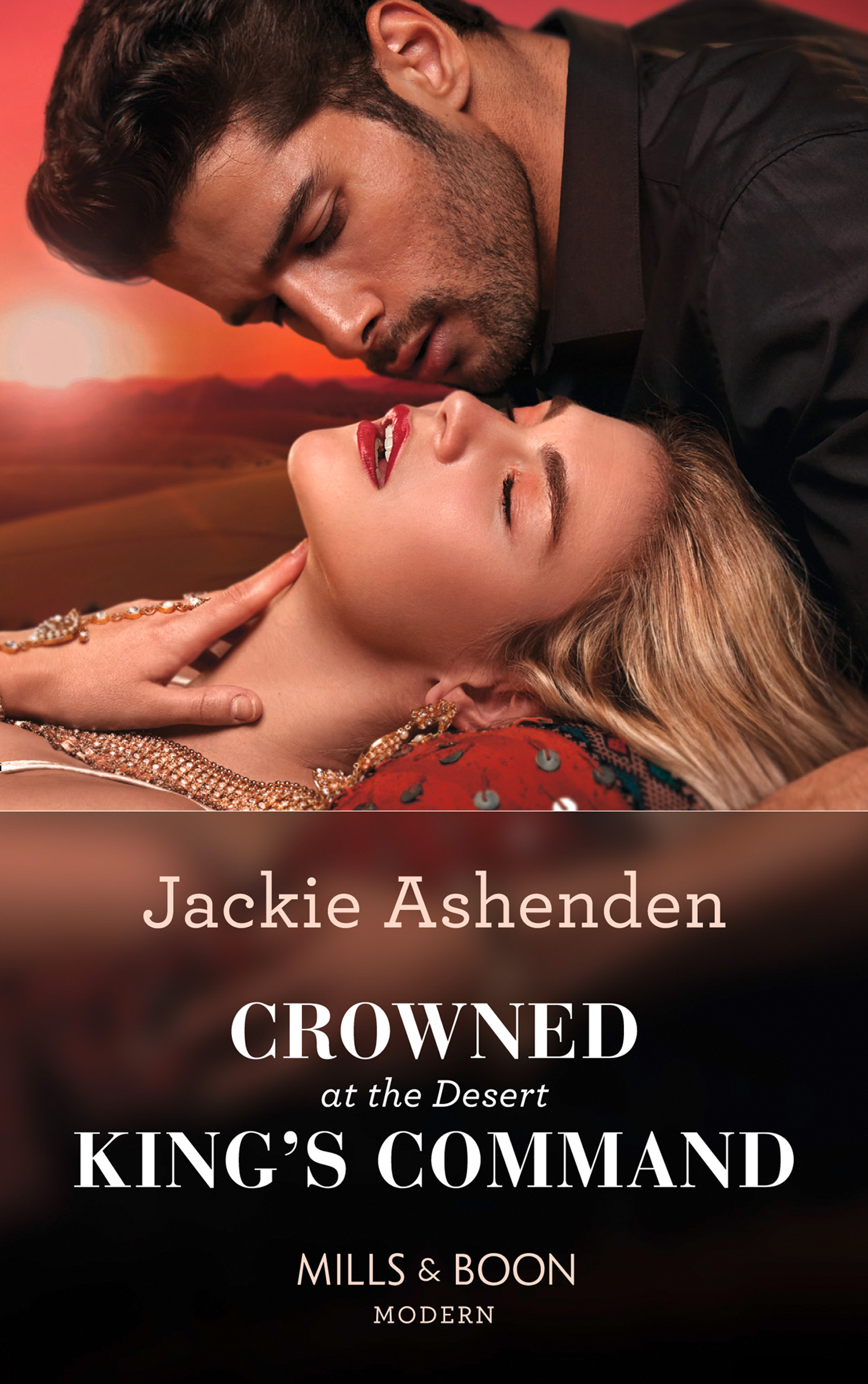 Обложка книги «Crowned At The Desert King's Command»