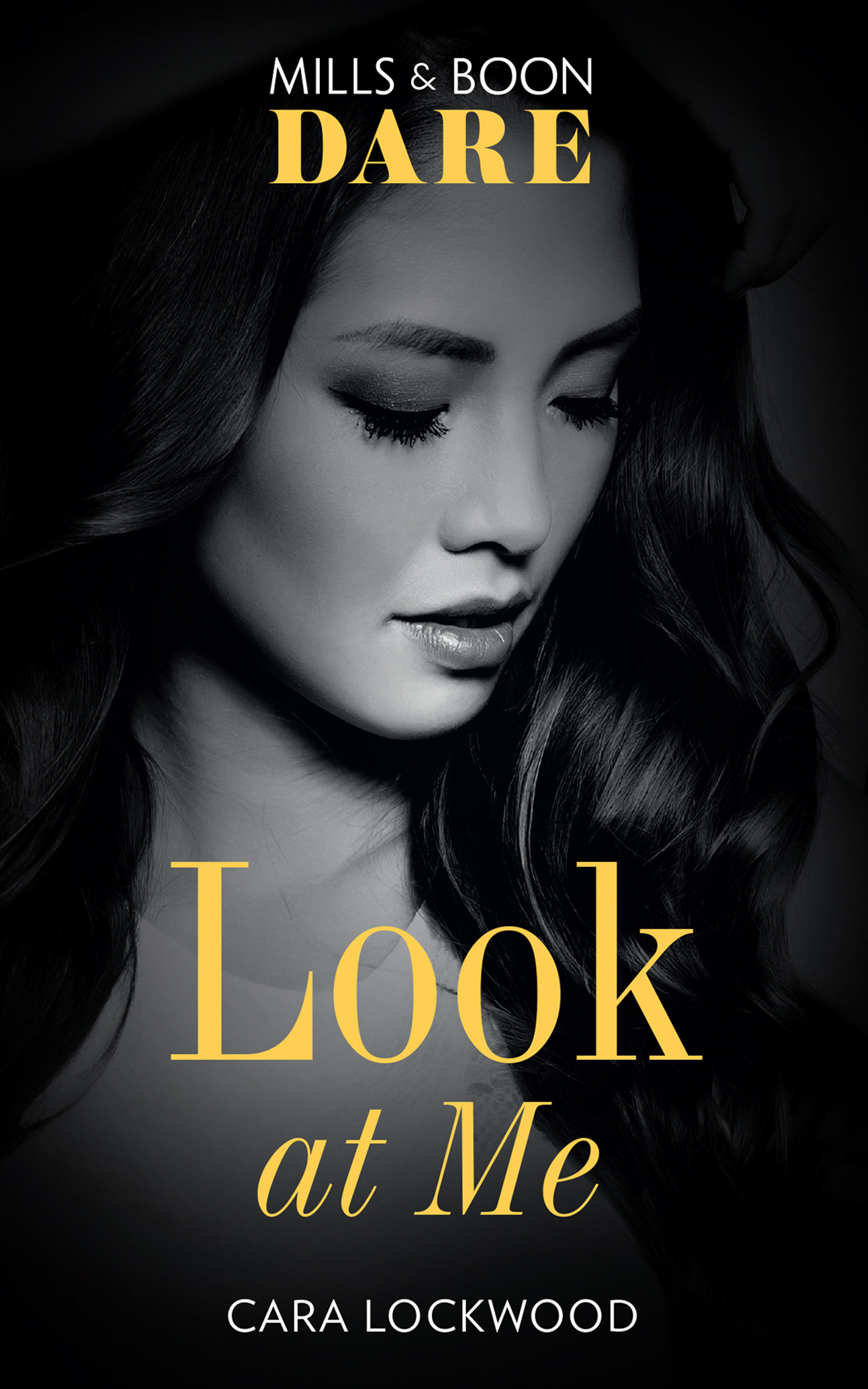 Обложка книги «Look At Me»