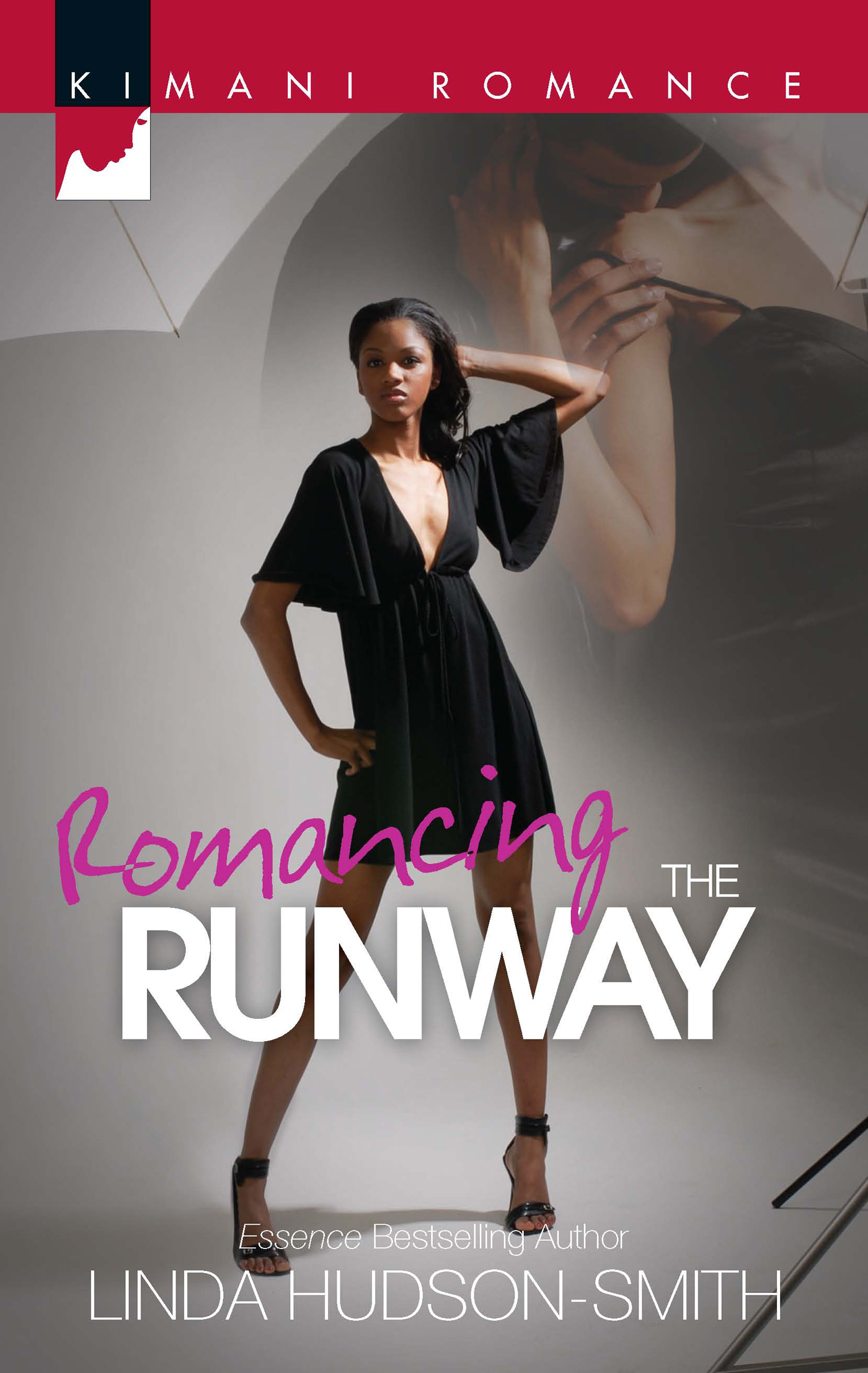 Обложка книги «Romancing the Runway»