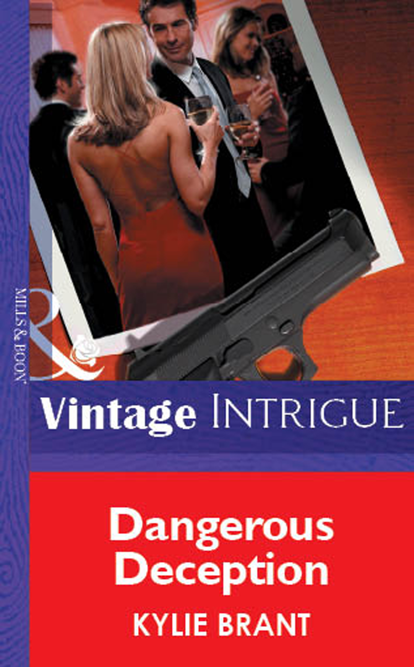 Обложка книги «Dangerous Deception»