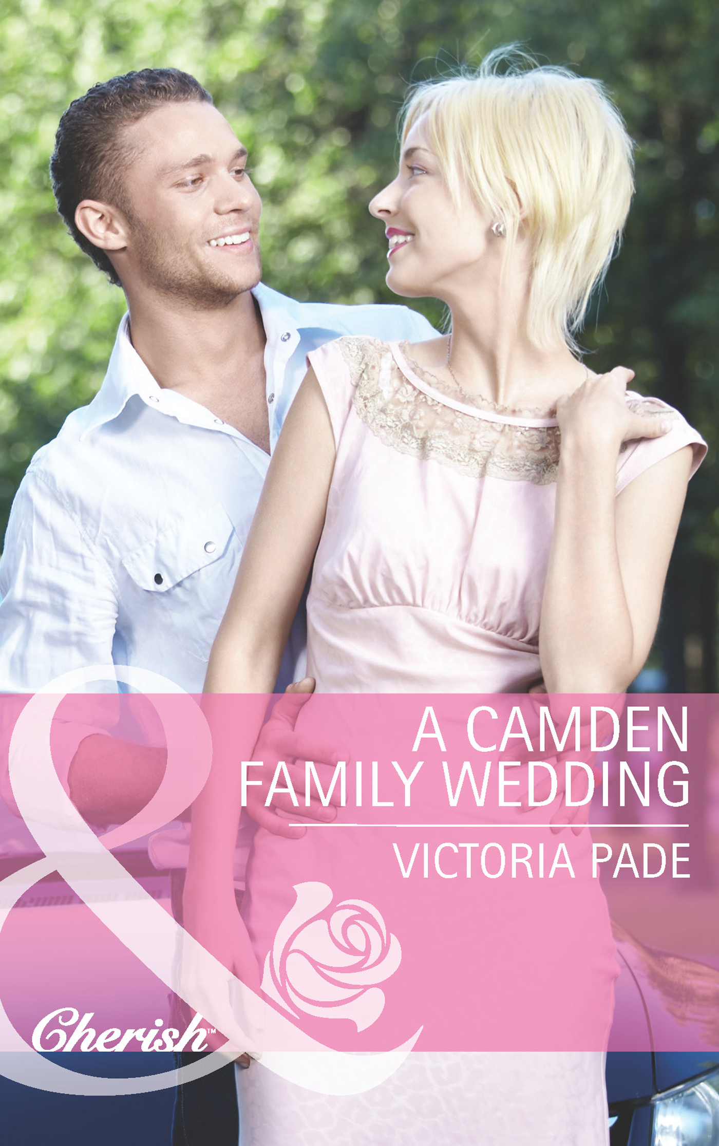 Обложка книги «A Camden Family Wedding»