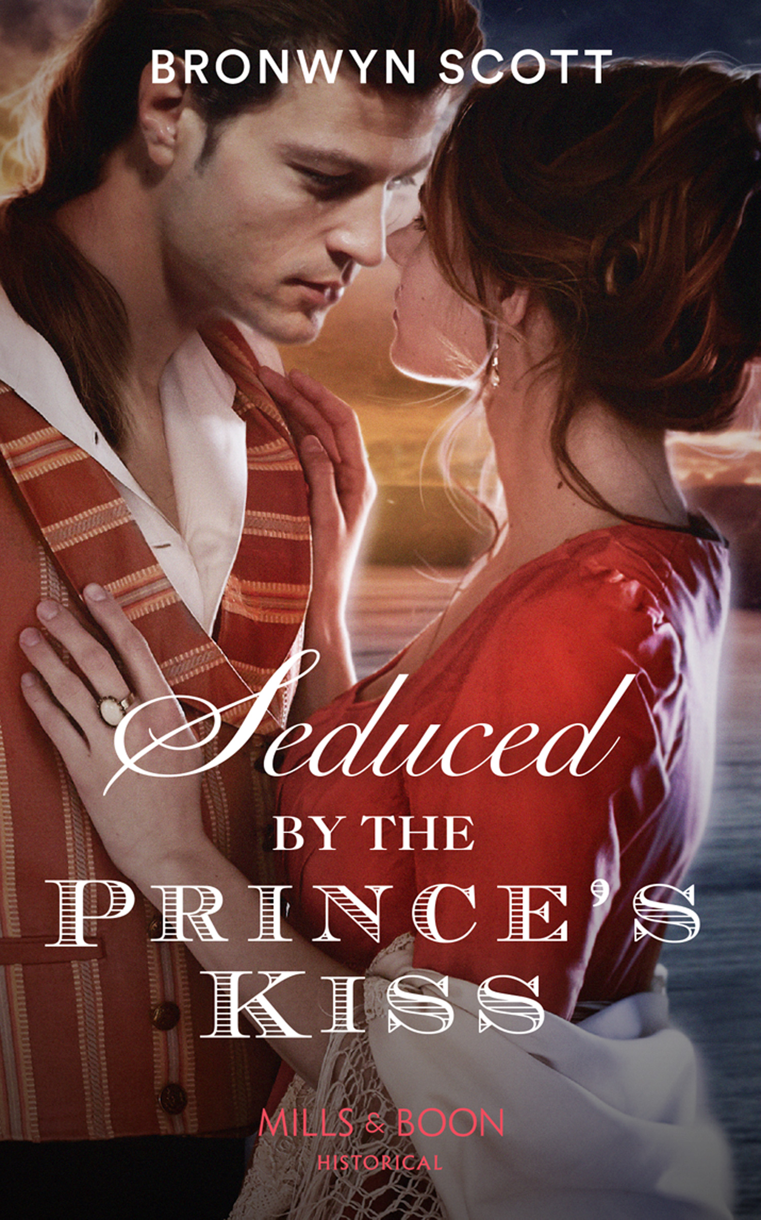 Обложка книги «Seduced By The Prince’s Kiss»