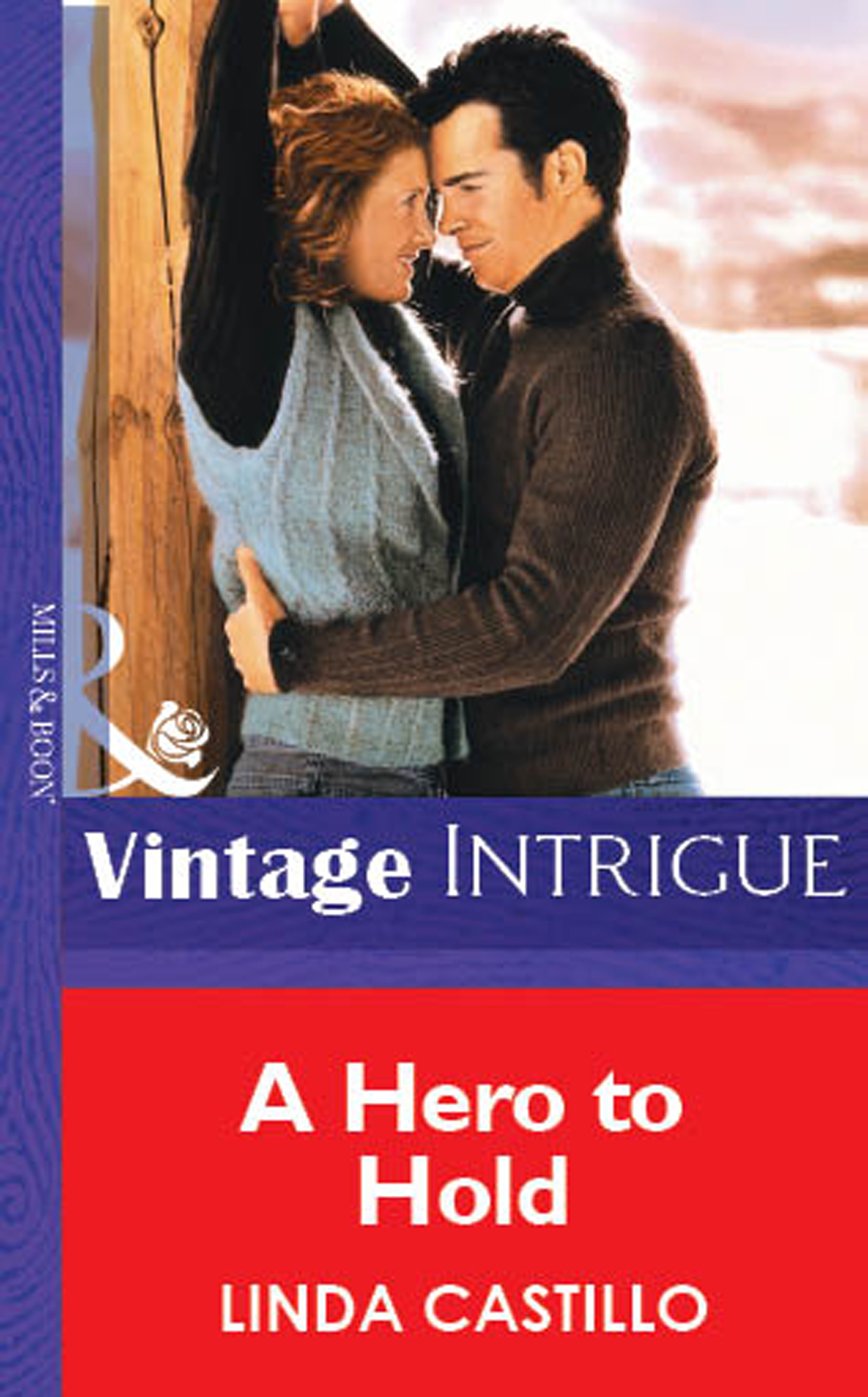 Обложка книги «A Hero To Hold»