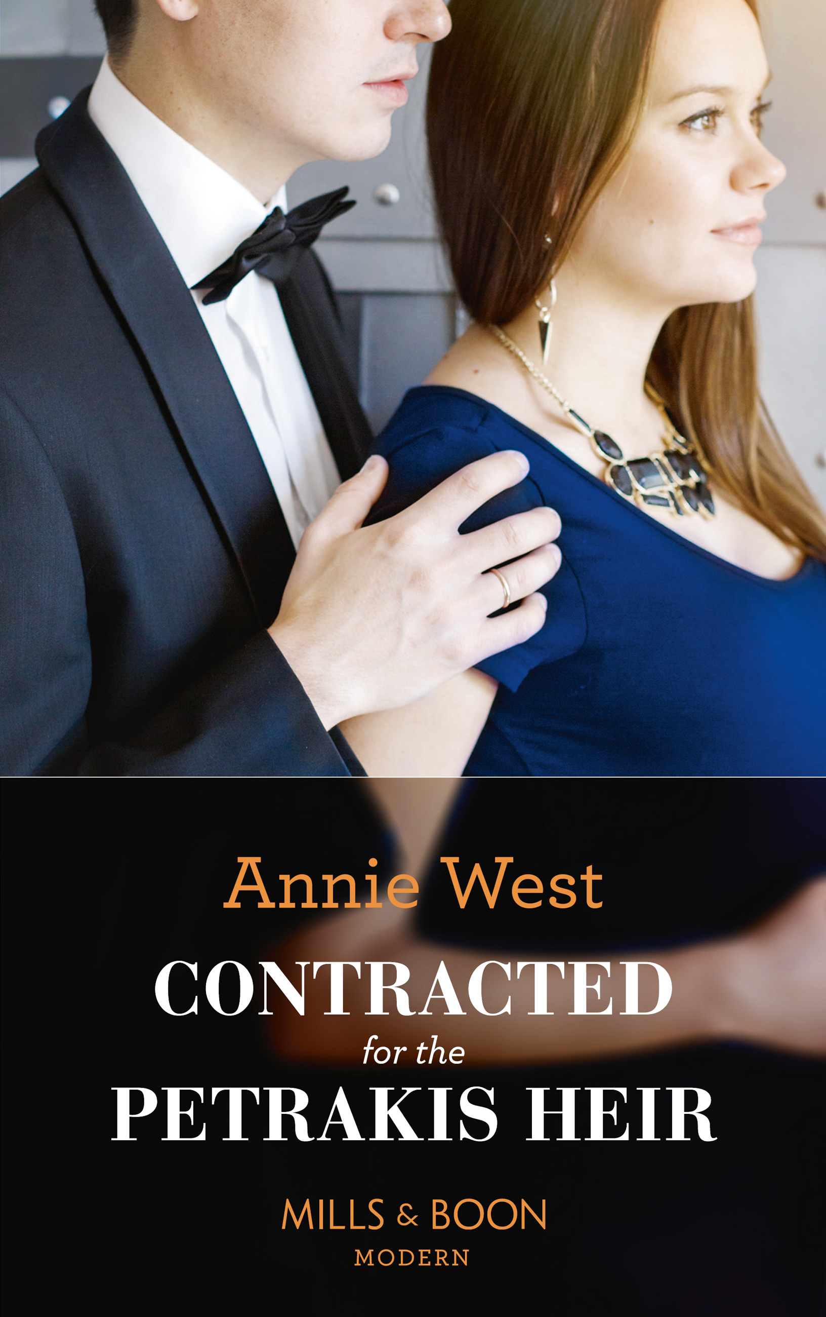 Обложка книги «Contracted For The Petrakis Heir»