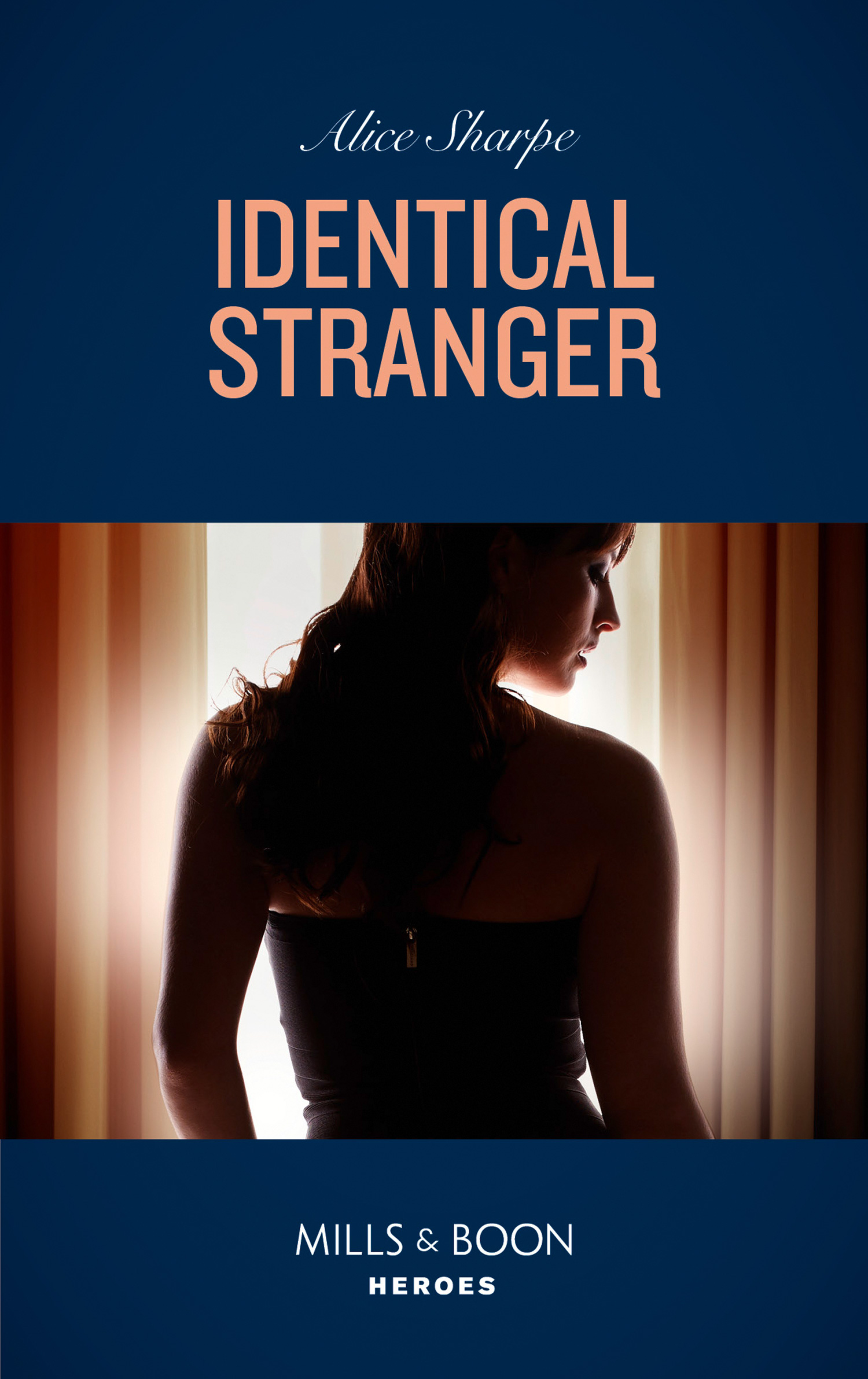 Обложка книги «Identical Stranger»